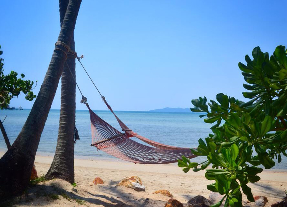 hammocks-koh-maak-beach.jpg