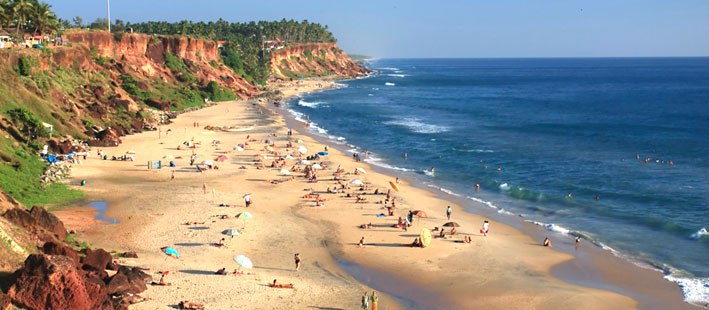 Пляж у океана в Индии город Керала