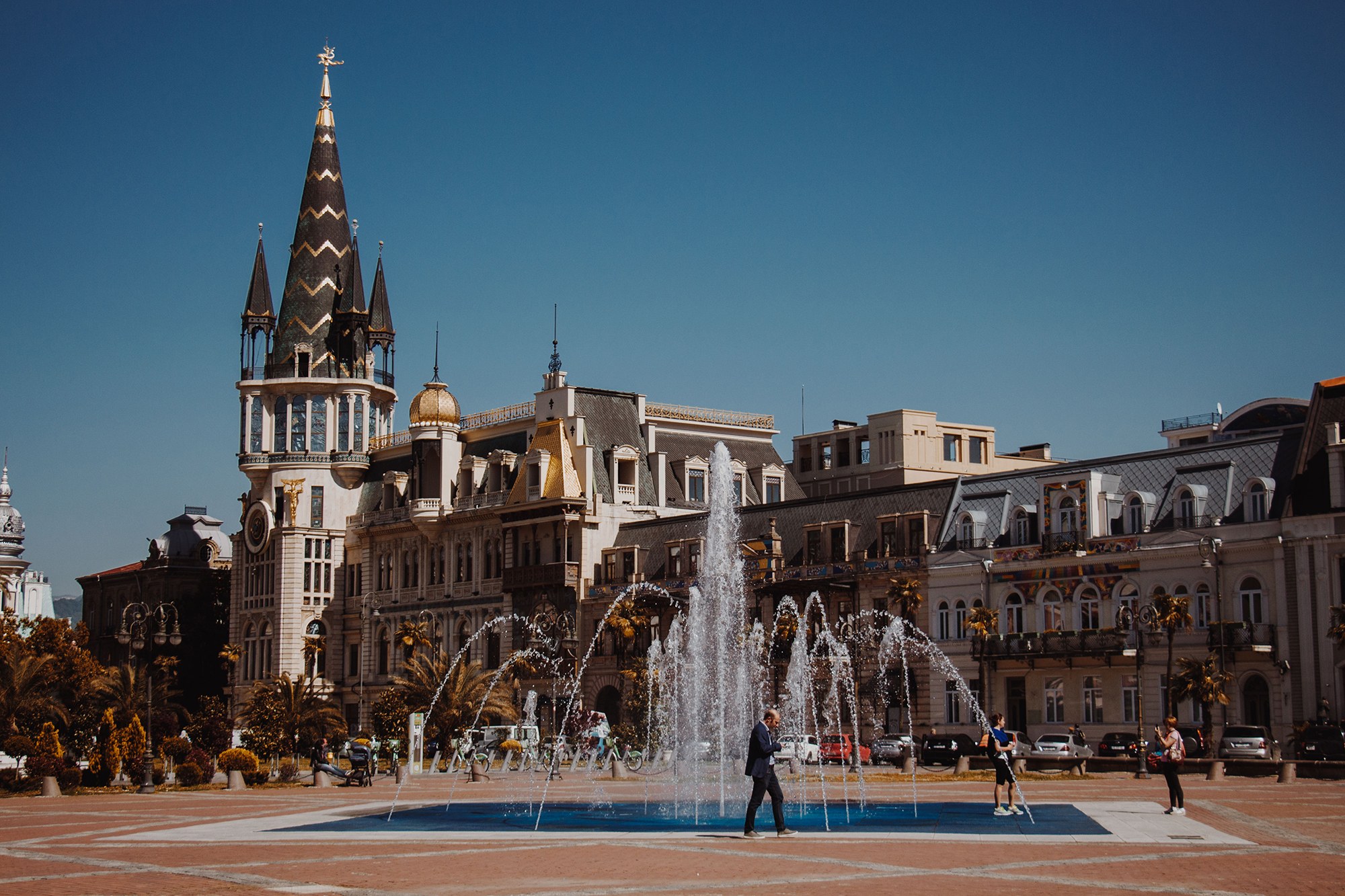 Batumi. Батуми (город). Грузия город Батуми. Батуми исторический центр. Город Батуми Грузия фото.