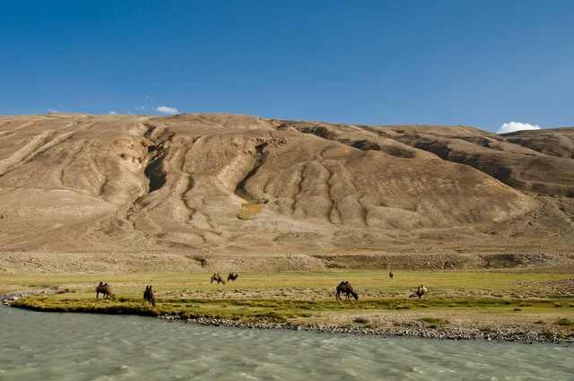 aktivnyy_otdyh_pamir.jpg