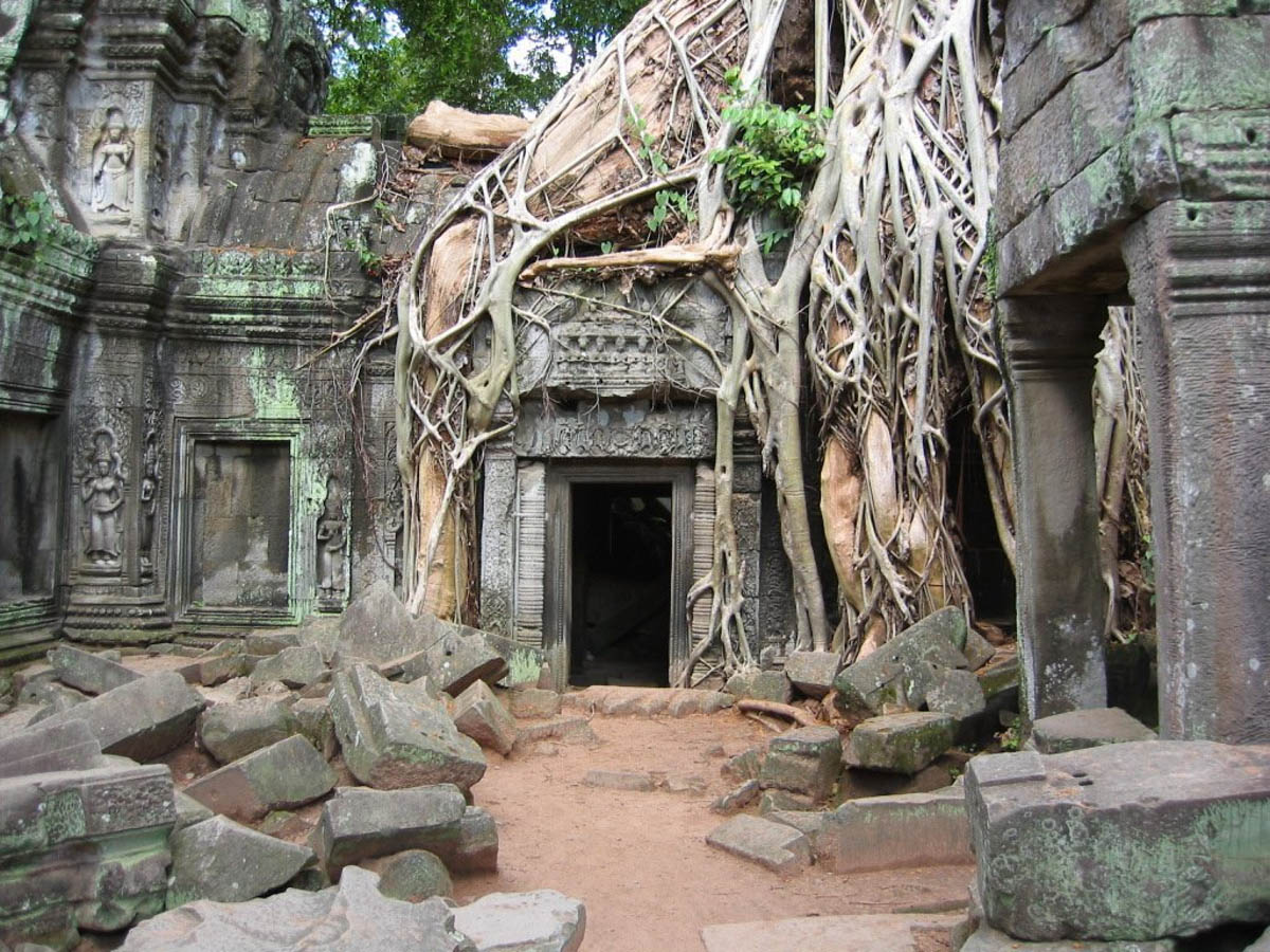Заброшенные храмы в Ангкоре, Камбоджа