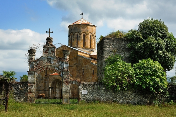 mokva-so-storony.jpg