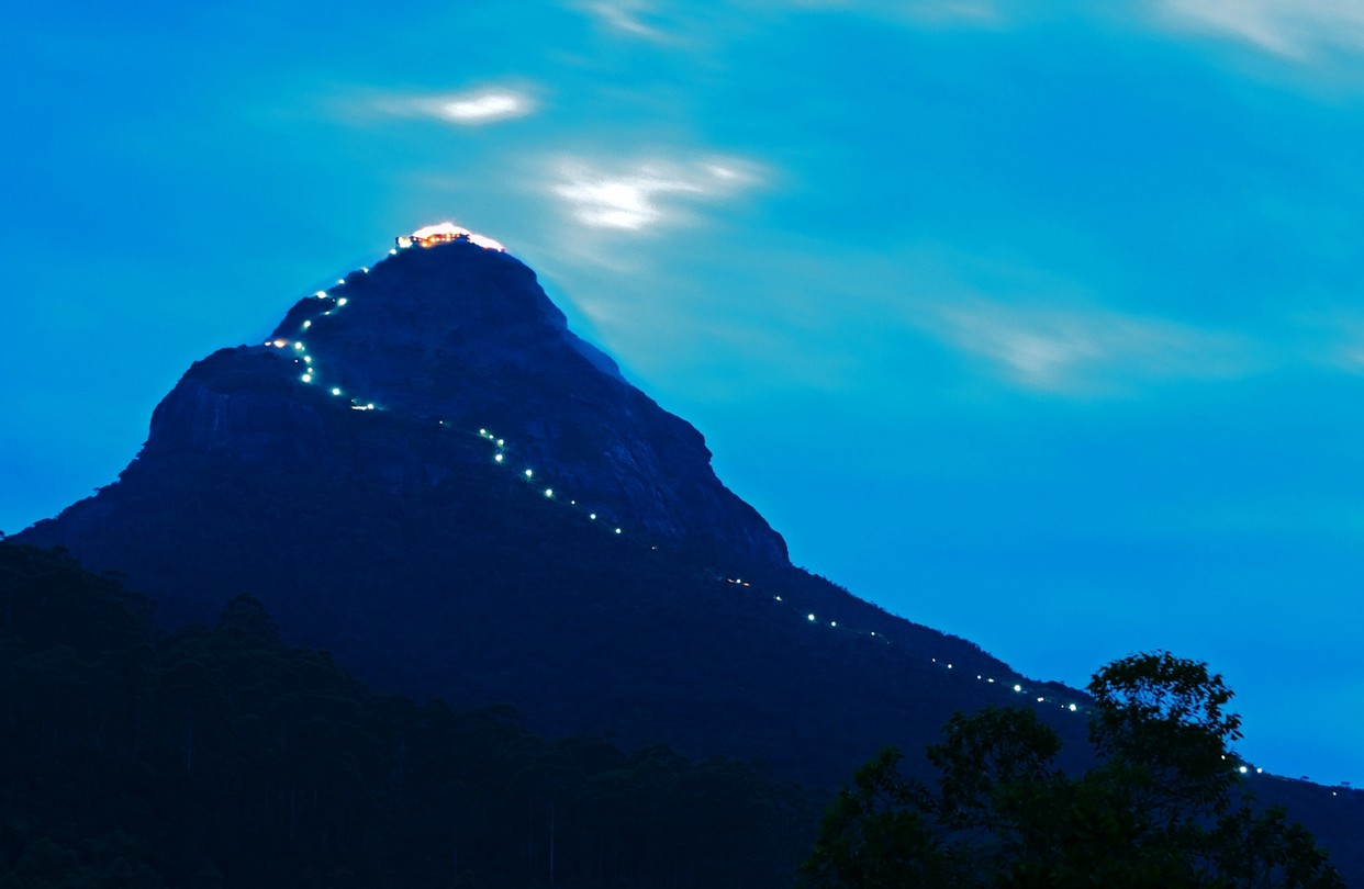 Sri Paadaya